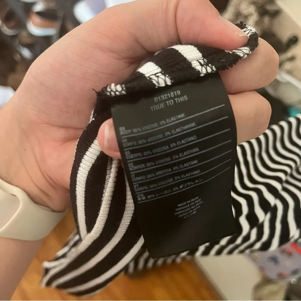 Volcom Black and White Striped Top - Picture 4 of 5